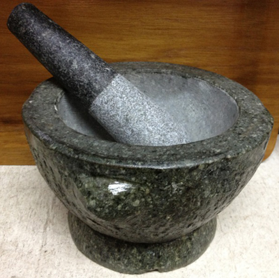 クロックヒン（石のすり鉢）